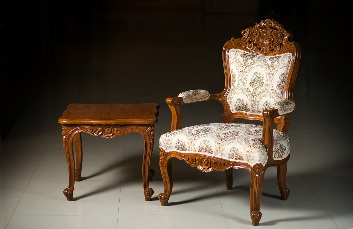 Meble z litego drewna w klasycznym stylu – elegancja i trwałość